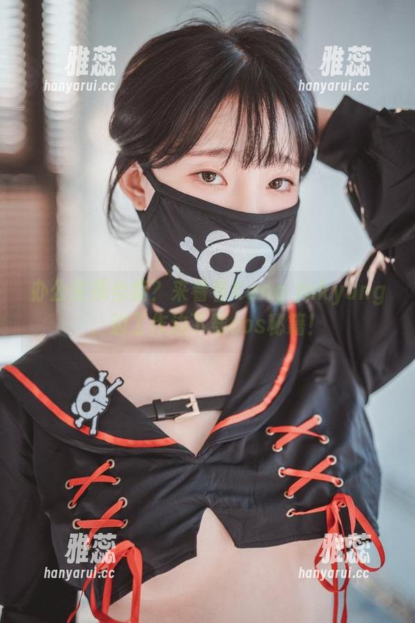 办公室综合症？来看看Kang Inkyung，边工作边下载cos秘籍！
